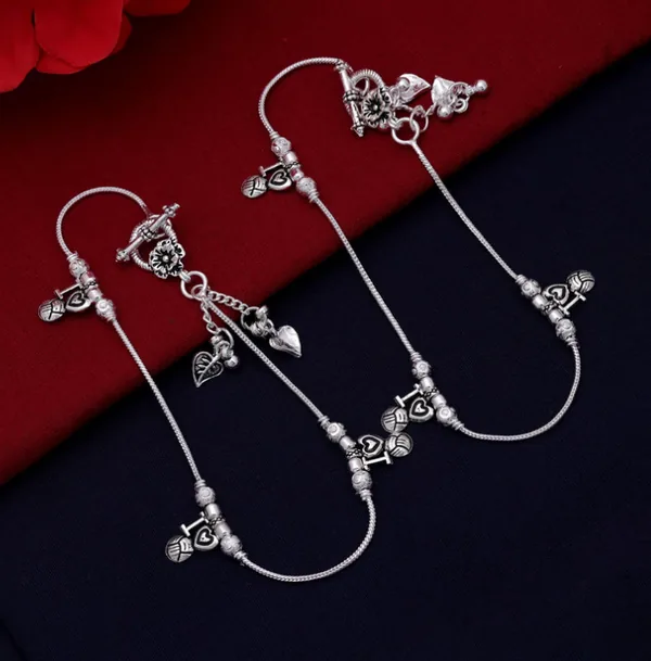 Charming Silver Color Oxidised Anklet