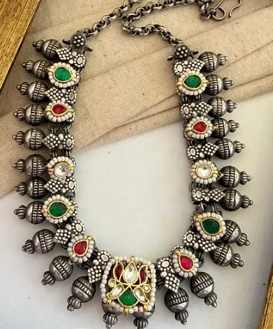 Sajni necklace