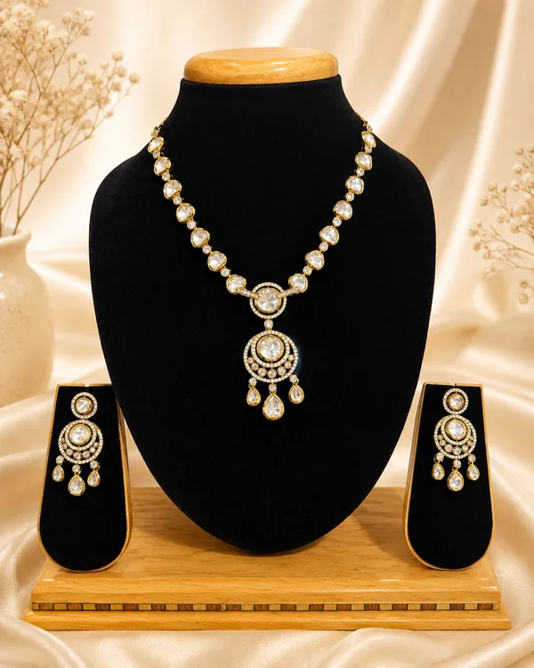 Noor Kundan Drop Necklace Set